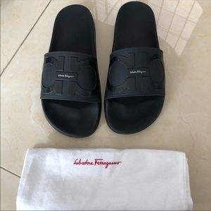 Men’s Ferragamo slides size 10.5